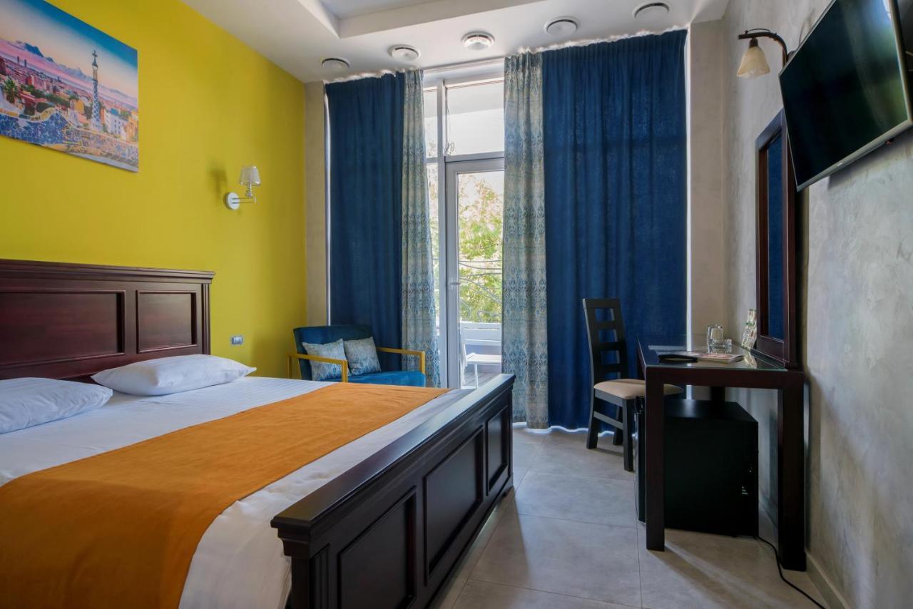 Gaudi Stylish Hotel 敖德萨 外观 照片
