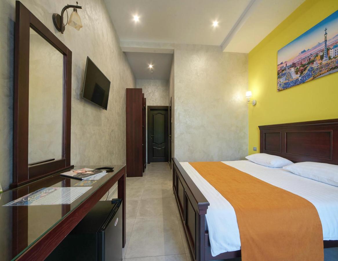 Gaudi Stylish Hotel 敖德萨 外观 照片